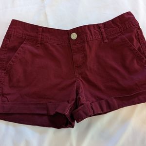 Aeropostale Midi Twill Cuffed Shorts Size 6 Color Maroon